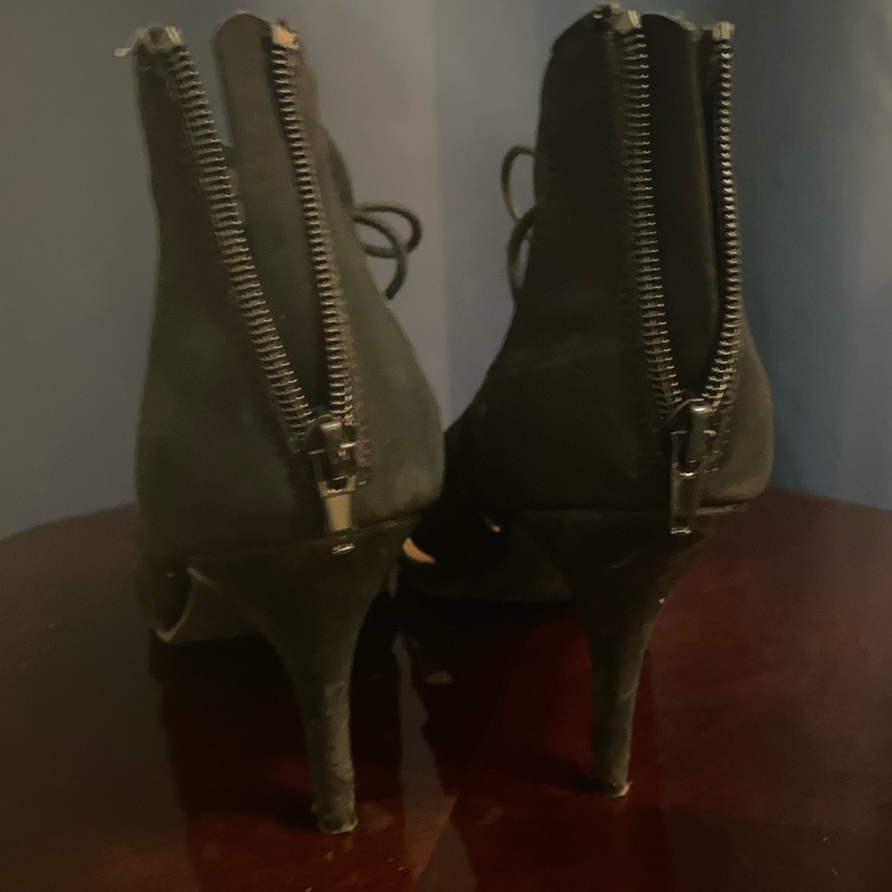 Size 11 Mid- Heeled Gladiator sandal!